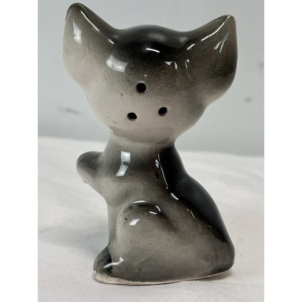 Vtg Kitty Cat Salt And Pepper Shakers Made In Japan